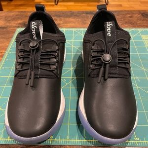 CLOVE Classic Sneaker- Night Shift SZ5